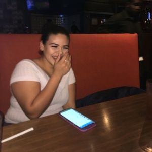 Meet your Posher, Zaida